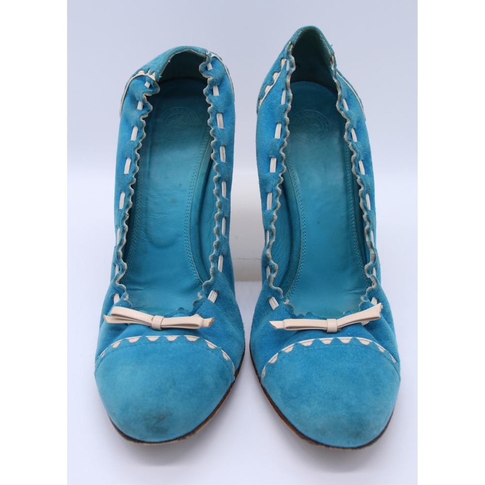 Bally sky blue suede heels in 37